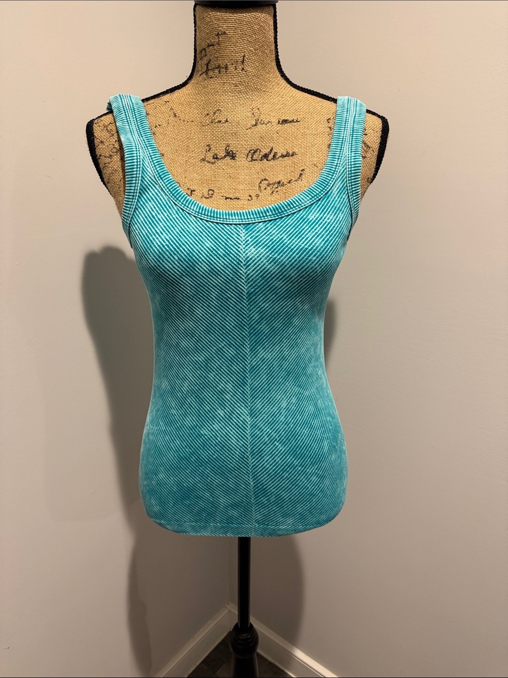 NWT Women’s Zenana Outfitters Aqua Ribbed Scoop Tank
